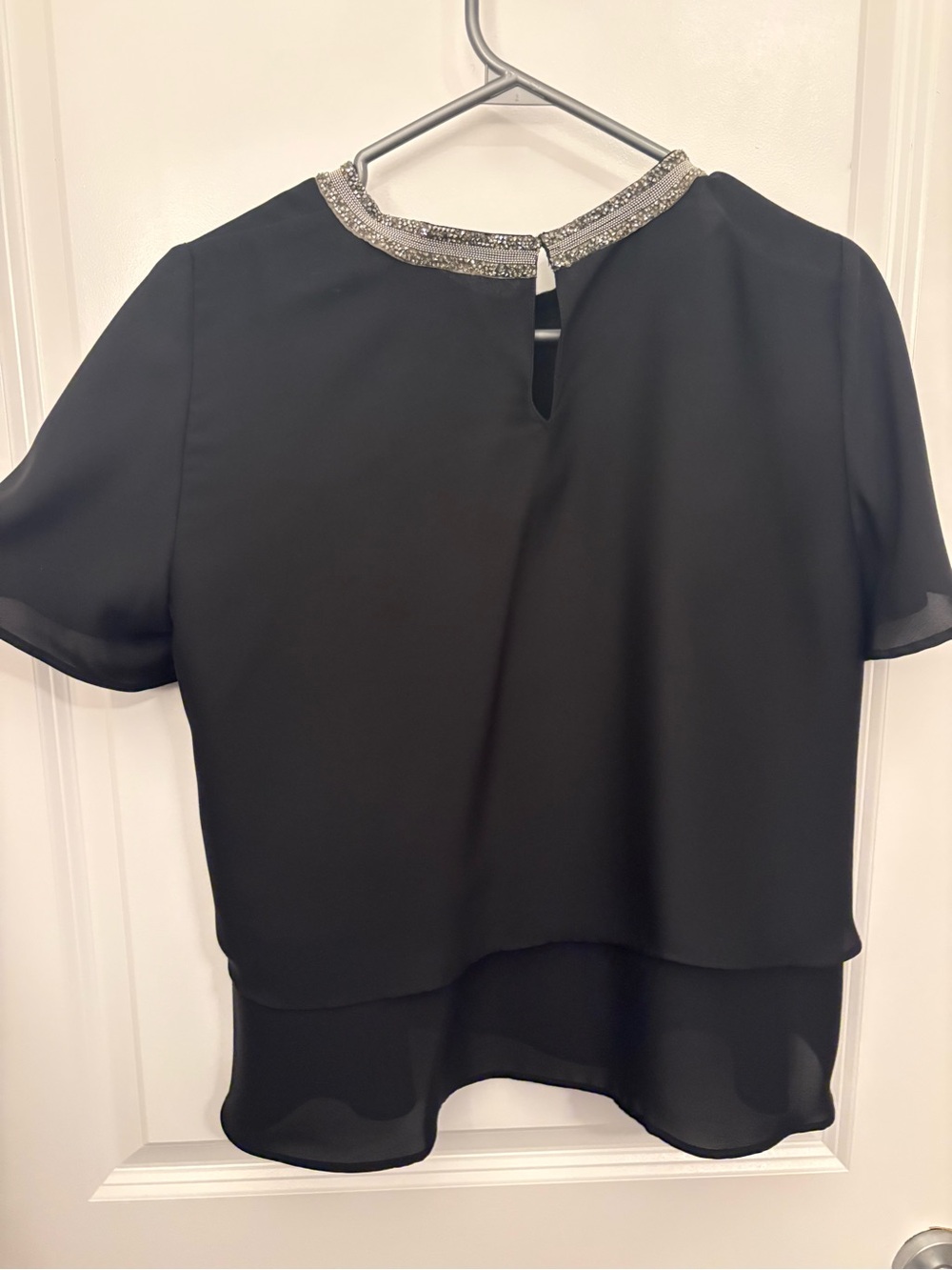 Black Beaded-Neck Layered Flutter-Sleeve Top - Picture 4 of 5